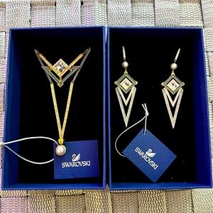 SWAROVSKI Gatsby NWT Pearl Blue & Clear Crystal Necklace & Earring Set